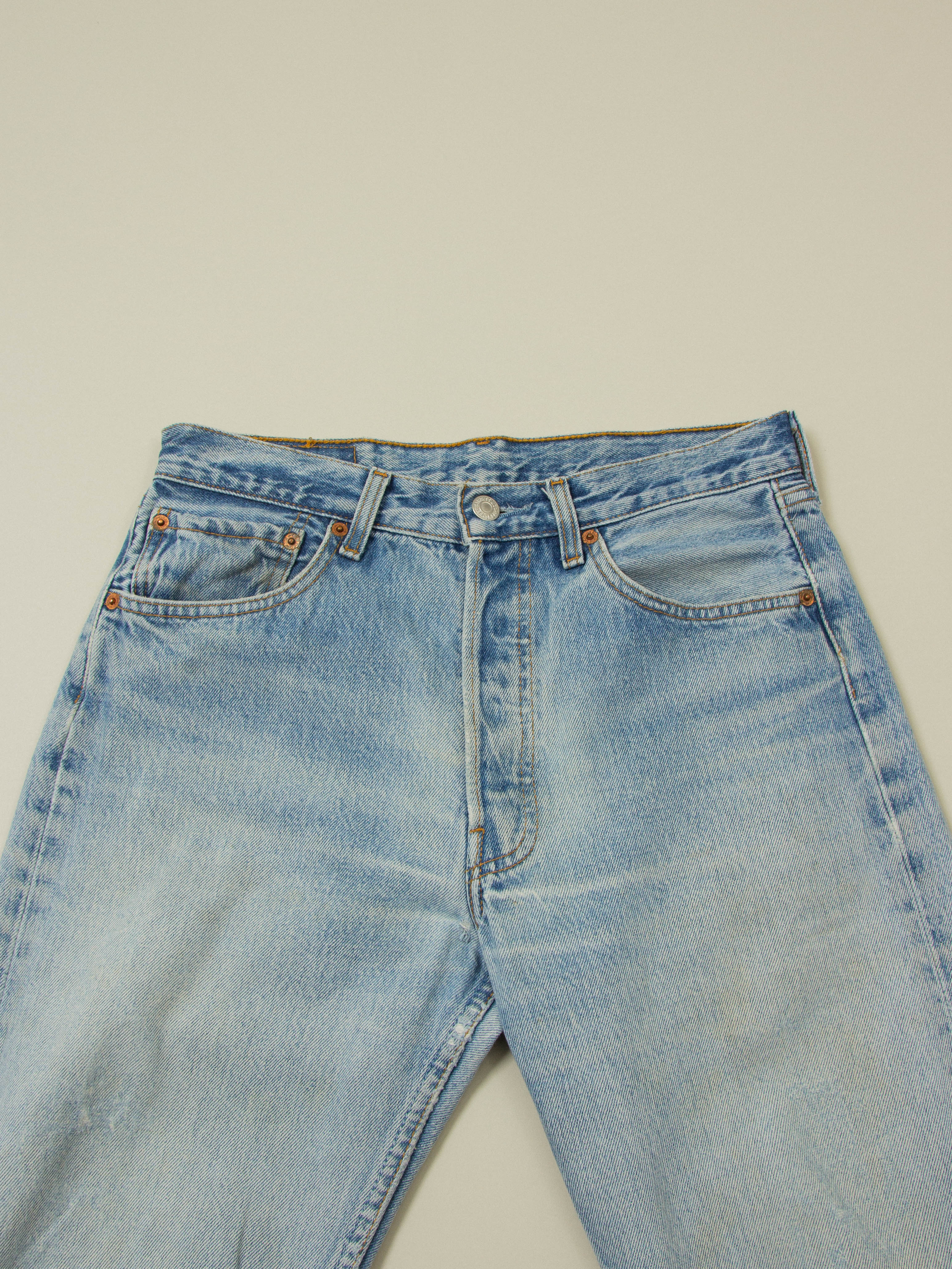 Vtg 1990s Levi's 501 Jeans (30x34) - Image 2