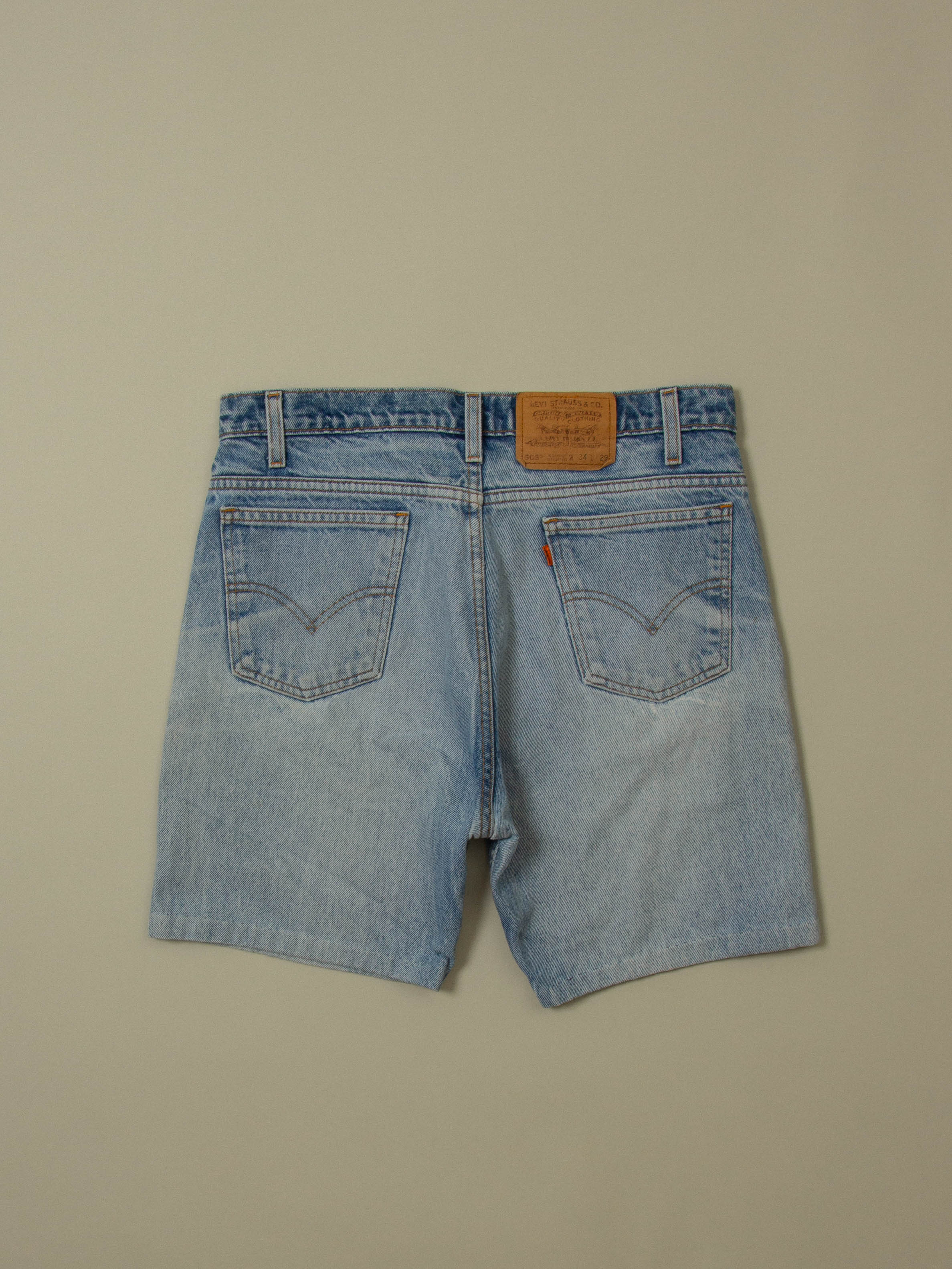 Vtg 1990s Levi's Shorts (34") - Image 3