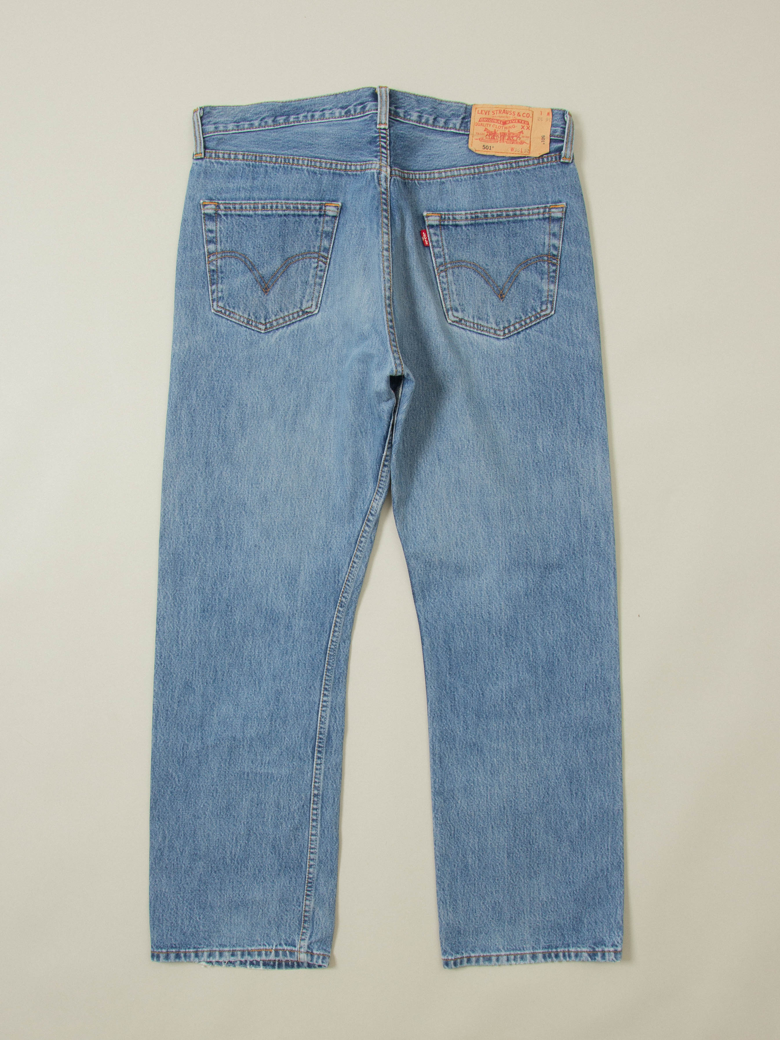 Vtg 2000s Levi's 501 Jeans (36x31) - Image 2