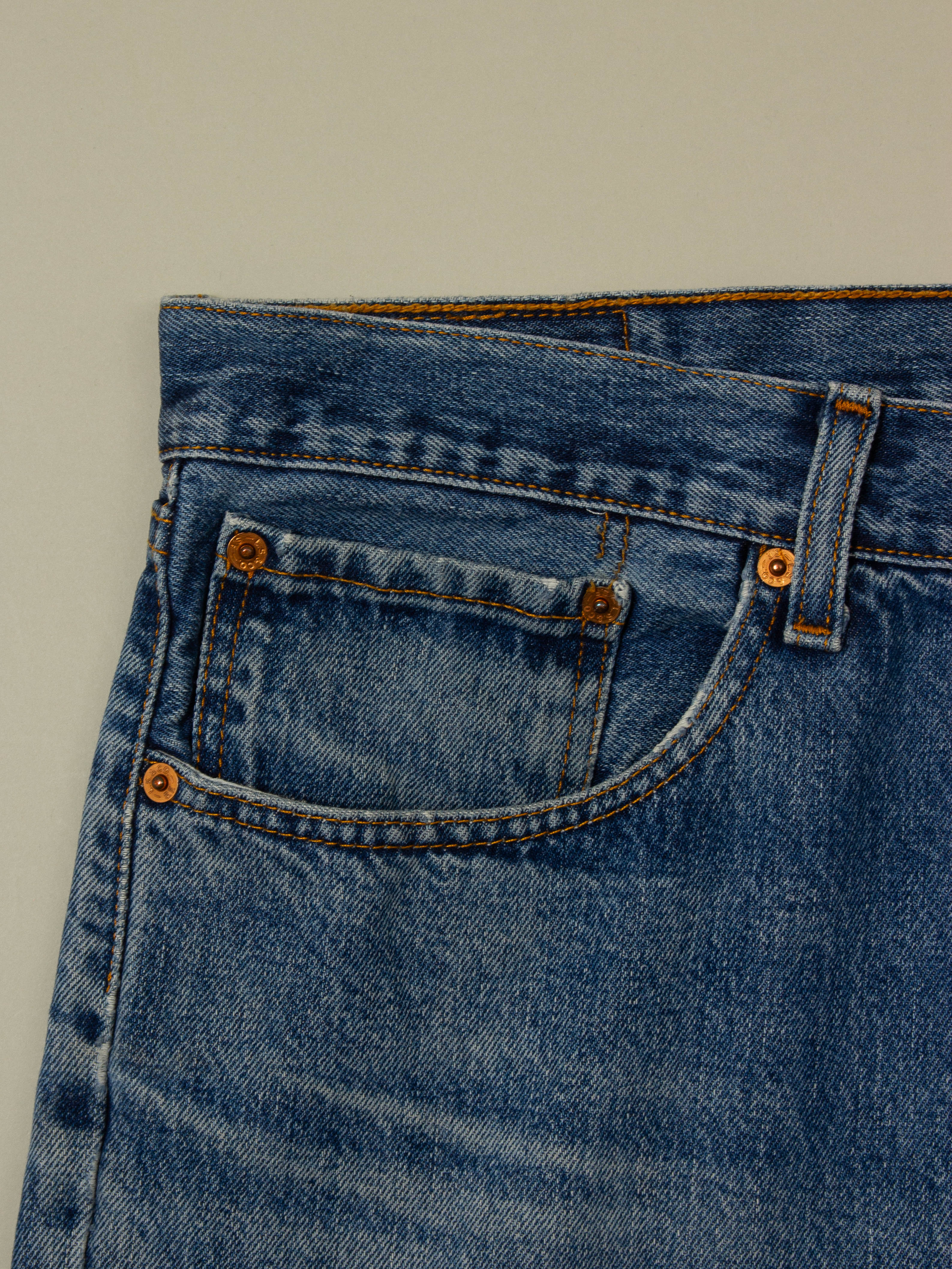 Vtg Levi's 751 Jeans (40x34) - Image 4